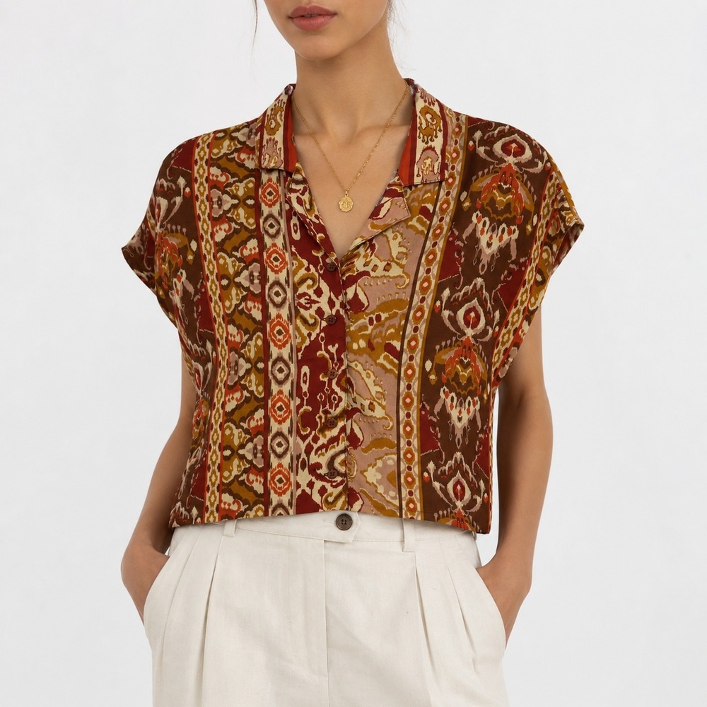 Cupcakes And Cashmere Button Front Blouse Women's Size XS Geometric Ikat‎ Print